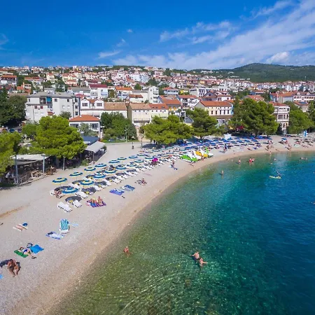 Vesnica * Crikvenica